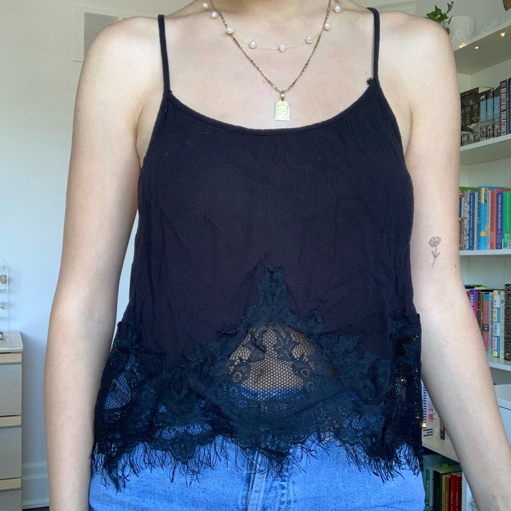 Black lace detail flowy tank